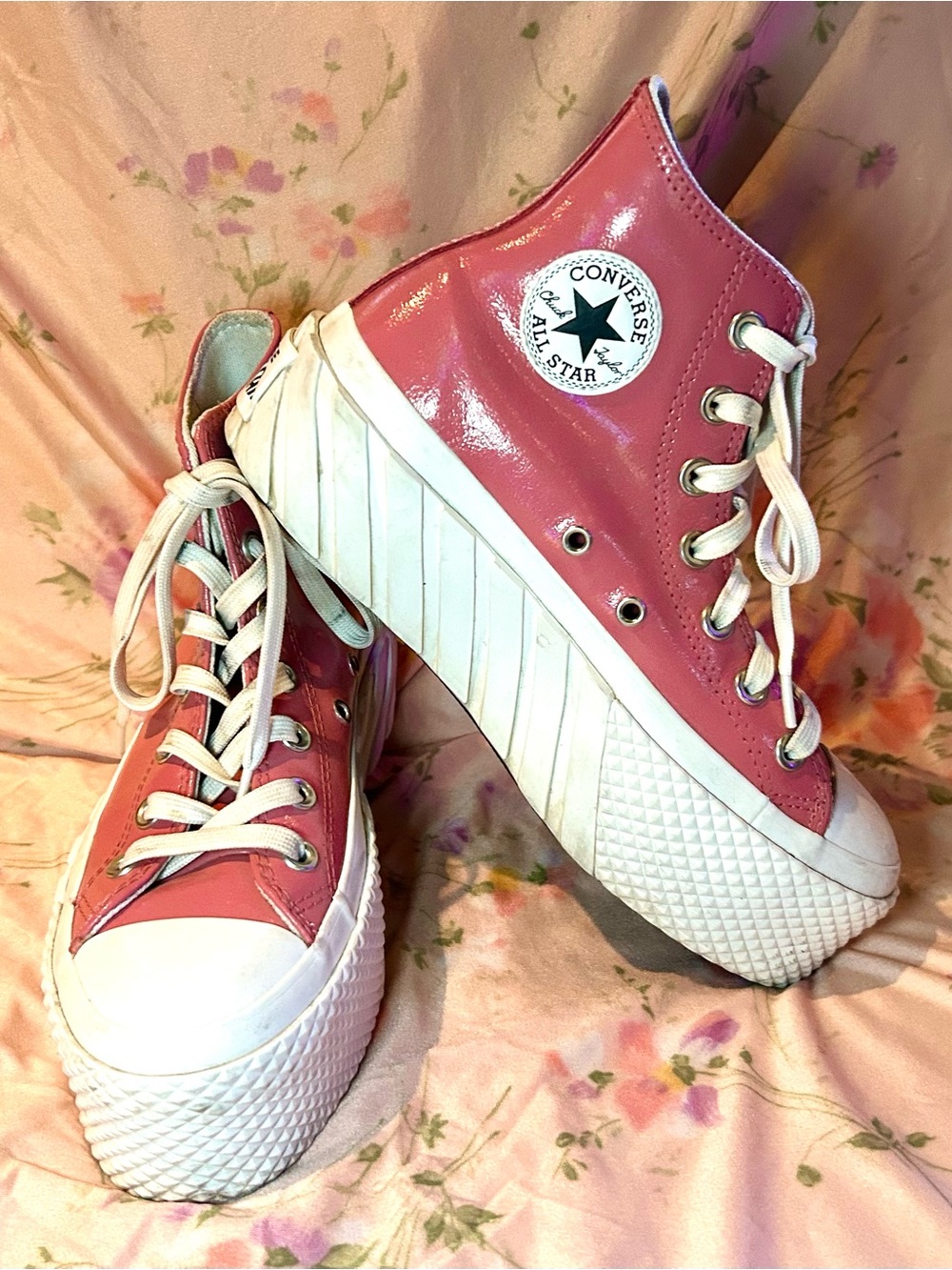 Converse Chuck Taylor All Star Lift 2X Shiny Pink Platform High Tops, Size 6